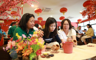 ธ.ก.ส.นำคณะผู้บริหาร APRACA และ AFRACA ศึกษาดูงานเกษตรกรลูกค้า ธ.ก.ส.จังหวัดนครปฐมและราชบุรี